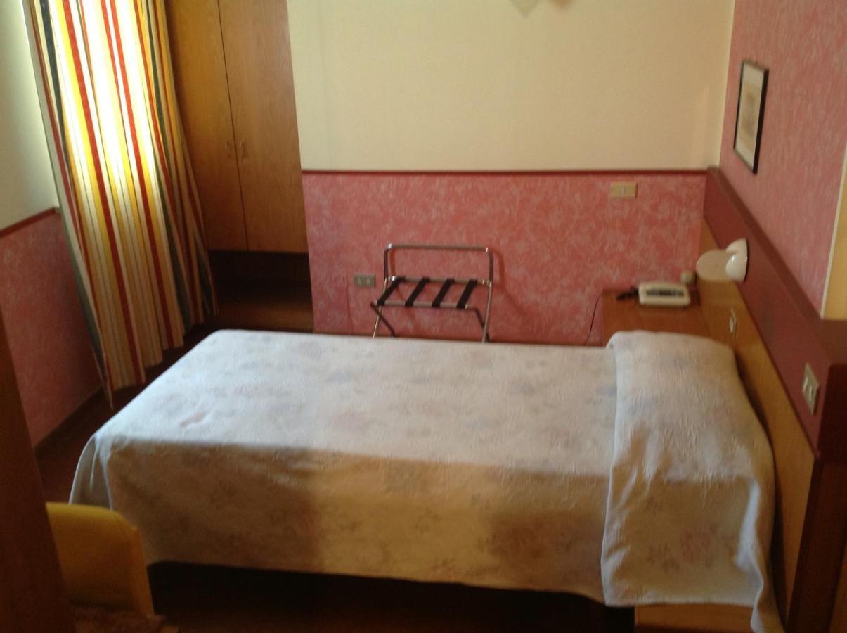Hotel Roma Bussolengo Exteriér fotografie