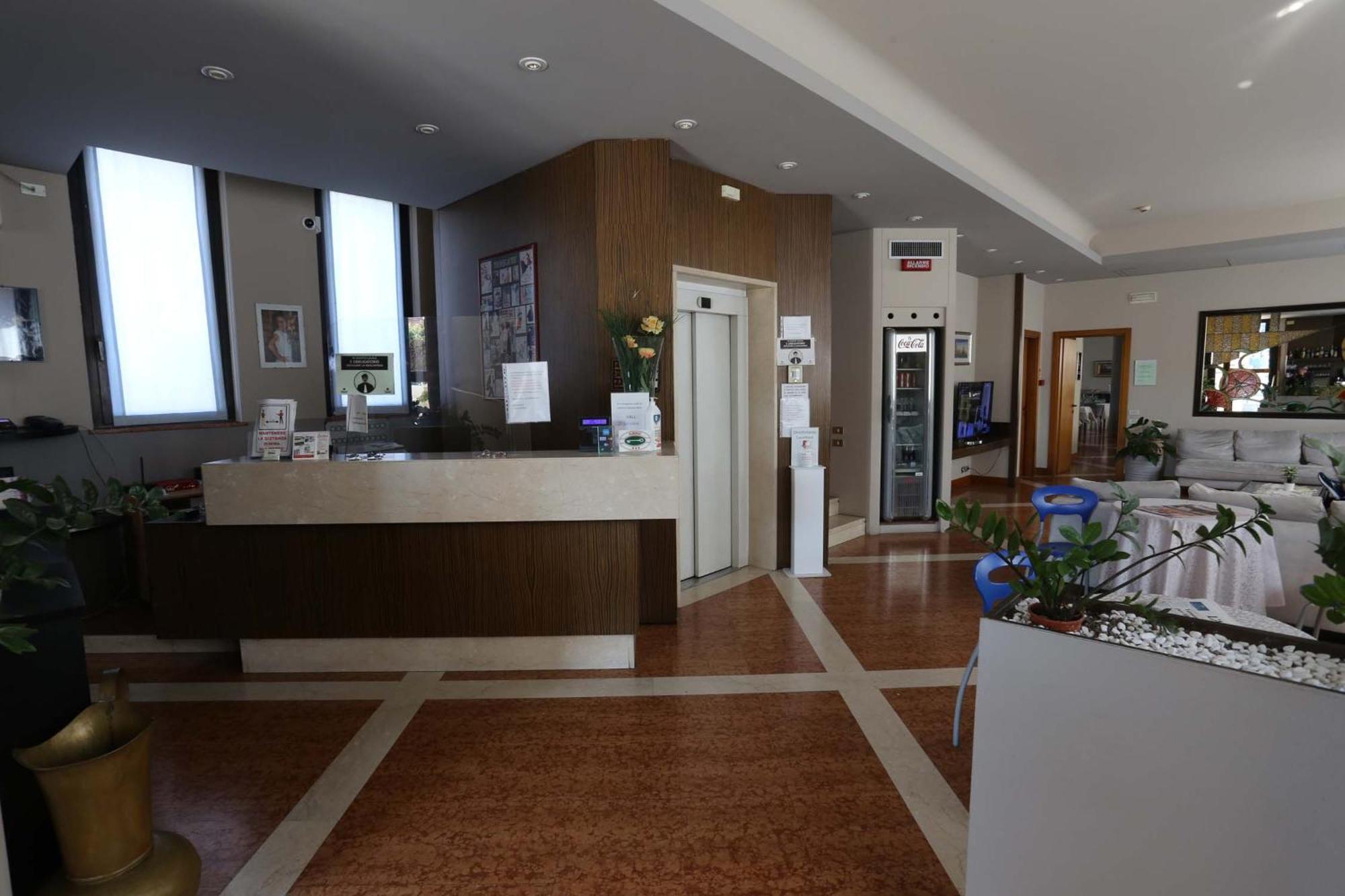 Hotel Roma Bussolengo Exteriér fotografie